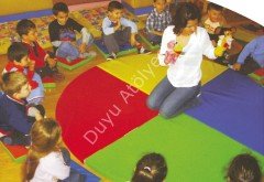 Yuvarlak Grup Oyun Minderi